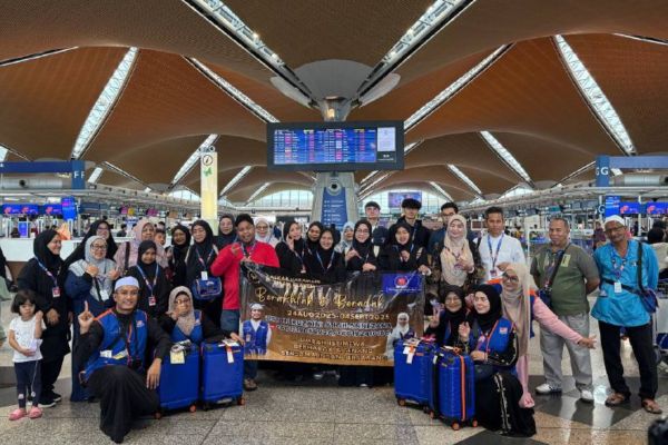 trip umrah 2025